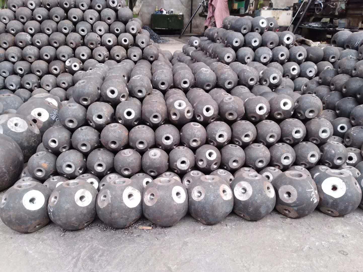 三河螺栓球